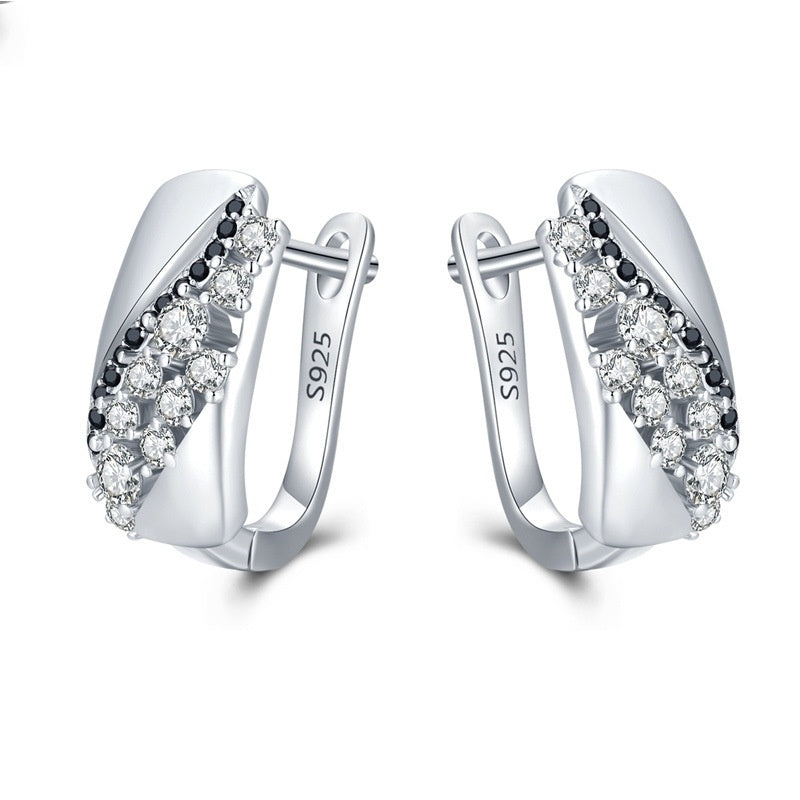 Refined Stylish And Versatile Stud Earrings